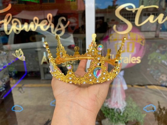 Corona opcional para decoración de tu ramo, sujeta a disponibilidad