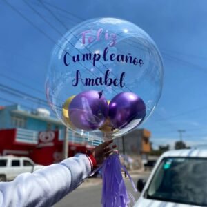 Globo con frase personalizada y globos de 2 colores adentro