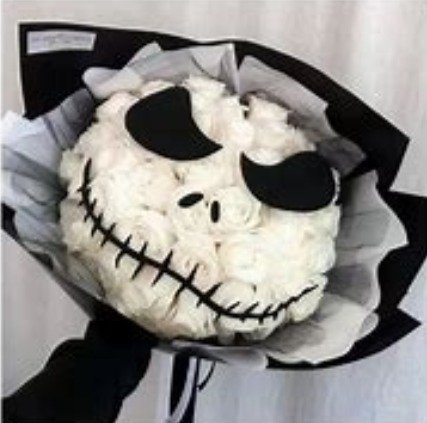 Ramo de 50 rosas blancas con temática "Jack"